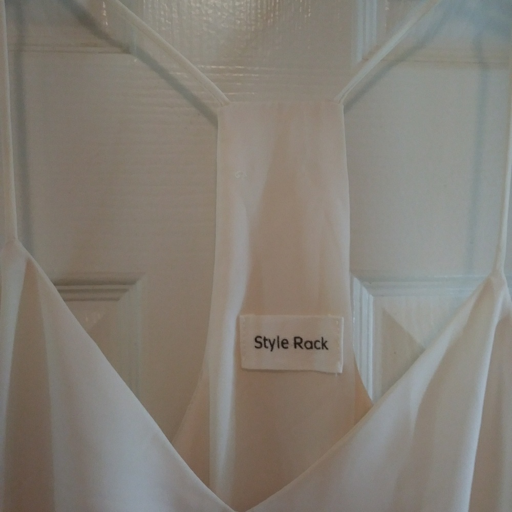 Style Rack blouse - Picture 2 of 4